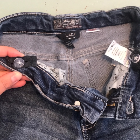 Silver shorts - Picture 4 of 4